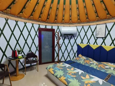 Xinsheng Homestay Отели рядом с достопримечательностью «Wulanhada Volcanic Grassland»