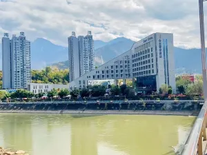 Homy Hotel