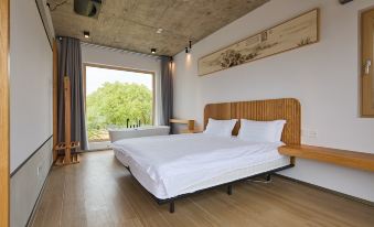 Floral Hotel· Shanghai Longda Oil Car Rural Hotel