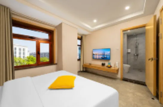 Changbai Arirang Hotel (Yanji Yanbian University Department Store) Hotels in 