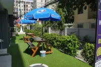 Q Space Residence Hotels near The Banyan Tree Community Mall ลาดพร้าว 15