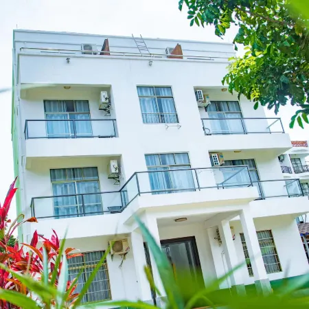 Weizhou Island Lanting Seaview Garden Inn (Dishui Danping Beach Branch)