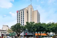Echarm Hotel (Mianyang High-Speed Railway Station CapitaMall Plaza) Hotels in Mianyang