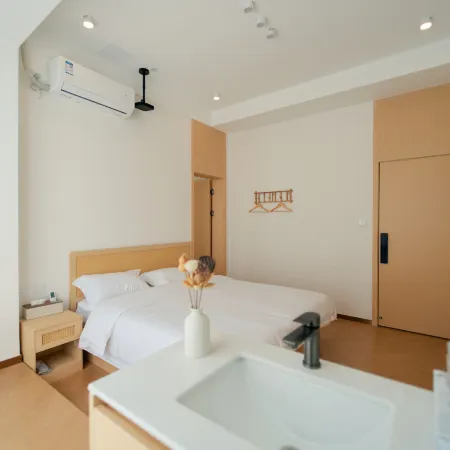 Runi Suoyuan Homestay (Guangwushan Scenic Area)
