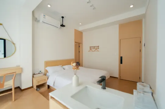 Runi Suoyuan Homestay (Guangwushan Scenic Area)