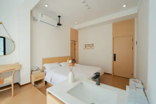 Runi Suoyuan Homestay (Guangwushan Scenic Area)