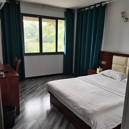 Gaotan Ruiyuan Hotel