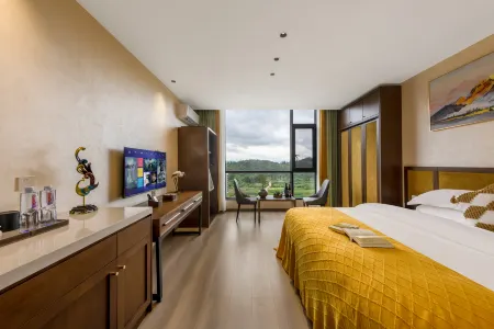 Pufeng Zhuiyue Guesthouse (Huangguoshu Waterfall Scenic Area Branch) Отели в г. Гуанлин