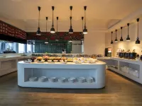 Leshan Yunshang bathing pool Hotel (Shihao Plaza Store of Leshan High speed Railway Station Hotels in Leshan