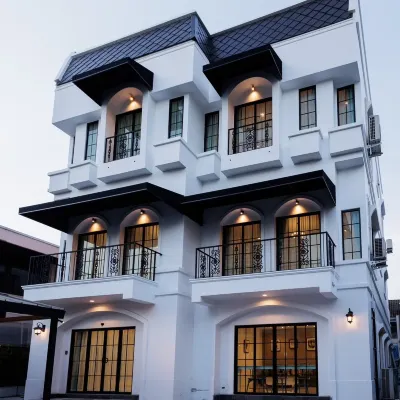 Casa Luna Hoteles cerca de Templo Wat Jao Arm