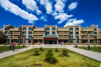 Colorful Forest Vacation Hotel Hotels in Fengning