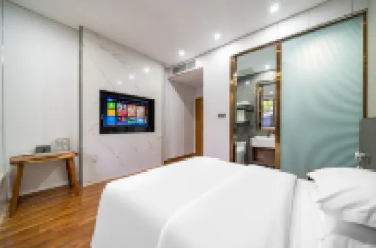 印象居ホテル（漳州古城魔幻テーマパーク歓楽水世界） Southeast Martyrs' Cemetery周辺のホテル