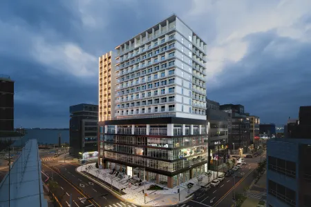 Urbanstay Siheung Geobukseom Отели в г. Сихын