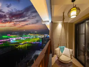 WaitForYouRiversideCourtyardHomestayFenghuang | RailPickup • Elevator • Breakfast • View Restaurant