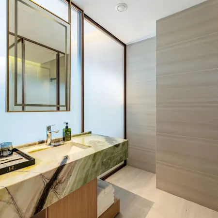 Lizi Elegant Hotel