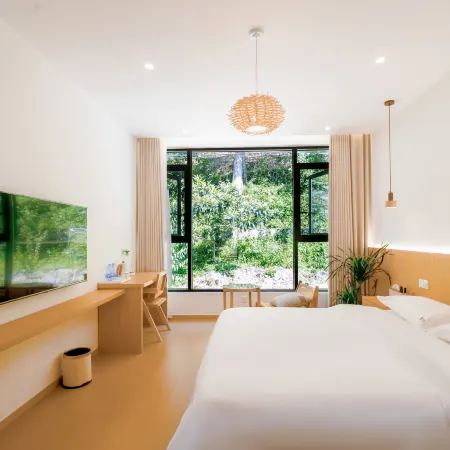 Yiyuan Homestay (Ludingqiao Square Branch) Отели в г. Лудинг