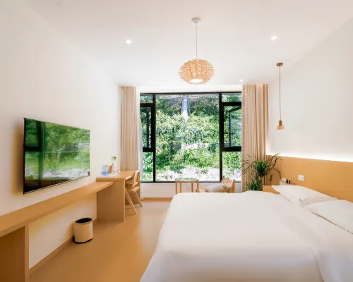 Yiyuan Homestay (Ludingqiao Square Branch) โรงแรมในหลู่ติ้ง