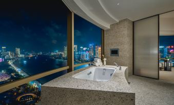 Hyatt On The Bund Shanghai