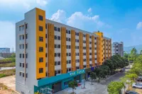 TWO OCLOCK APARTMENT