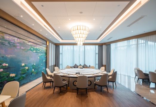 진후 수림 관광지, 강푸 준란 온천 리조트 호텔 이미지