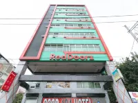 RedDoorz near Quiapo Church Manila Hoteles cerca de Mezquita Dorada