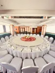 Iris Orchard All Suites Hotel (Tangshan Convention Center) - servizio colazione