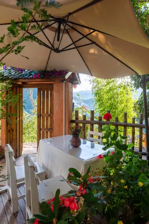 Harmony Inn Отели в г. Юньлун