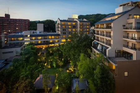 Funaya Отели рядом с достопримечательностью «Bocchan Wind up Clock»