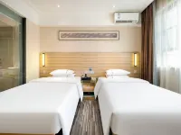 City Comfort Inn Hotel (Baise Layu Bridge Tianzhou Jiale City) - parkir