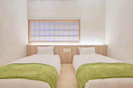 KONJAKUSO Osaka Tengachaya "NIHONCHA" Tea & Relax Отели рядом с достопримечательностью «Ezaki Memorial Hall»