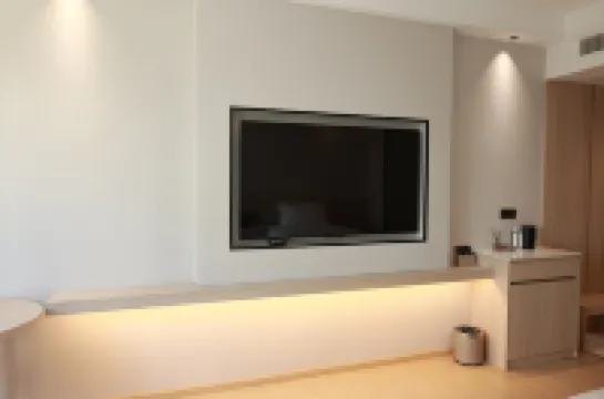 悦湖スマートホテル（異竜湖国家湿地公園）