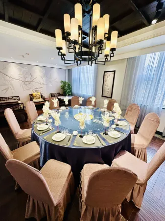 Yuzhong Qiyue Eco Hotel Отели рядом с достопримечательностью «Lanzhou Resources & Environment Voc-Tech College»