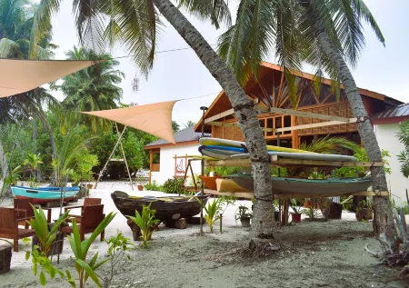 Rattehi Inn at Rakeedhoo Отели в г. Rakeedhoo