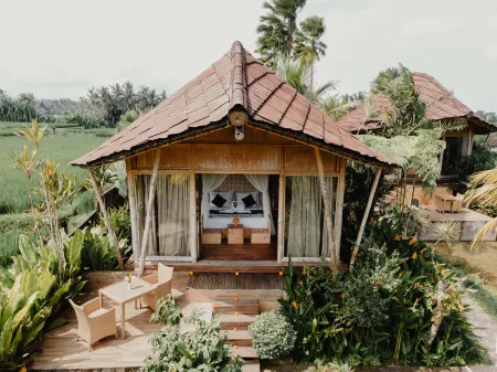 Padi Bali Retreat Отели рядом с достопримечательностью «Pura Pusering Jagat»