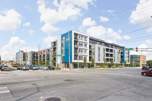 CozySuites at East Washington