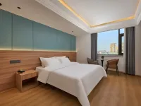 Elong Wanguo Hotel (Zhumadian Pingyu County Jiefang Road Central Hospital Branch) Hotels in Pingyu