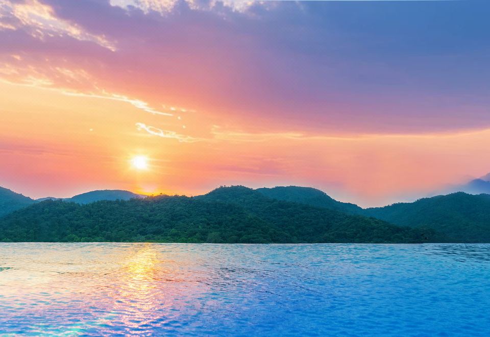 총화 LN 둥팡 온천 호텔