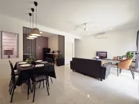 Cosy BatuKawan Homestay~5 mins to IKEA~Entire Home Hotels near Goodfields Residence