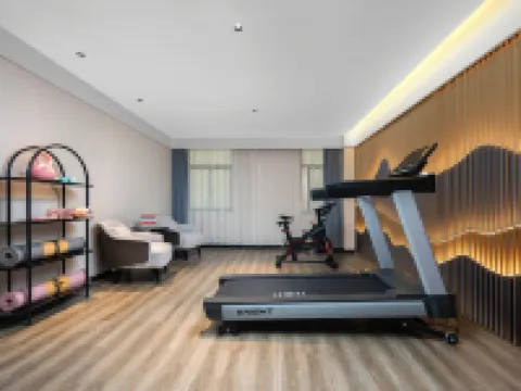 藝龍瑞雲酒店（霍邱玖悅六和街萬達廣場店） 霍邱酒店