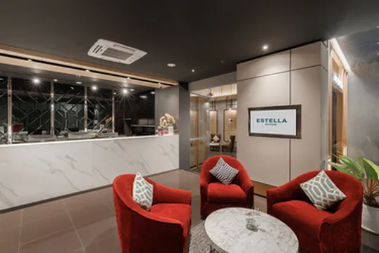 รูปภาพของเอสเตลล่า เอกมัย