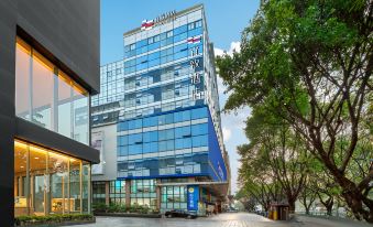ECHIC Hotel (Guangzhou Zhengjia Plaza Tiyuxilu Subway Station)