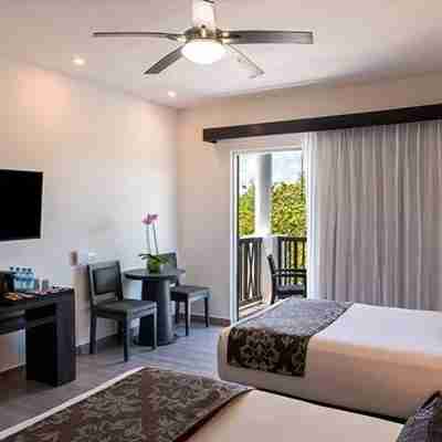 The Fives Beach Hotel & Residences Rooms