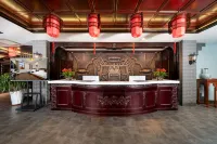 huajiantang hotel Harbin Pedestrian ZhongyangStreet ，Chinese-baroque Block Station