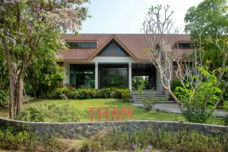 THAN Getaway Cottage: Private Lake, Pakchong, 2-8+ Отели рядом с достопримечательностью «Wat Sap Setthi Wanaram»