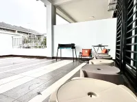 Desaru - Leisure Getaway 4Br3B by Cowidea