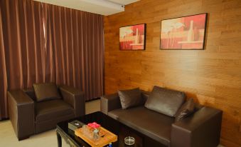 South Ansu Fox Fashion Hotel