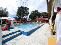 Red Apple Hotel and Resort San Juan Batangas - รีสอร์ท