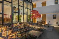 No.1 Art Hotel