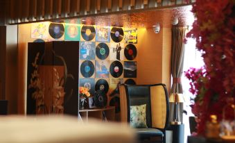 Kuanrong All-Suite Hotel (Chongqing Guanyinqiao Pedestrian Street)
