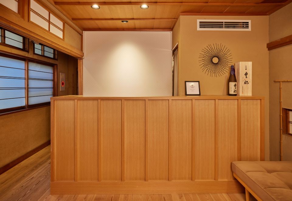 니폰니아 호텔 나라 나라마치의 정갈한 객실 내부